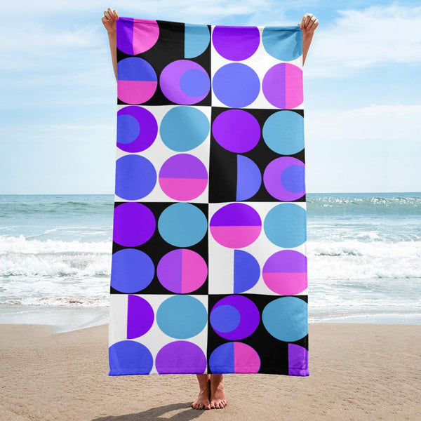 Bauhaus Retro Abstract Purple Memphis Style design bath or beach towel